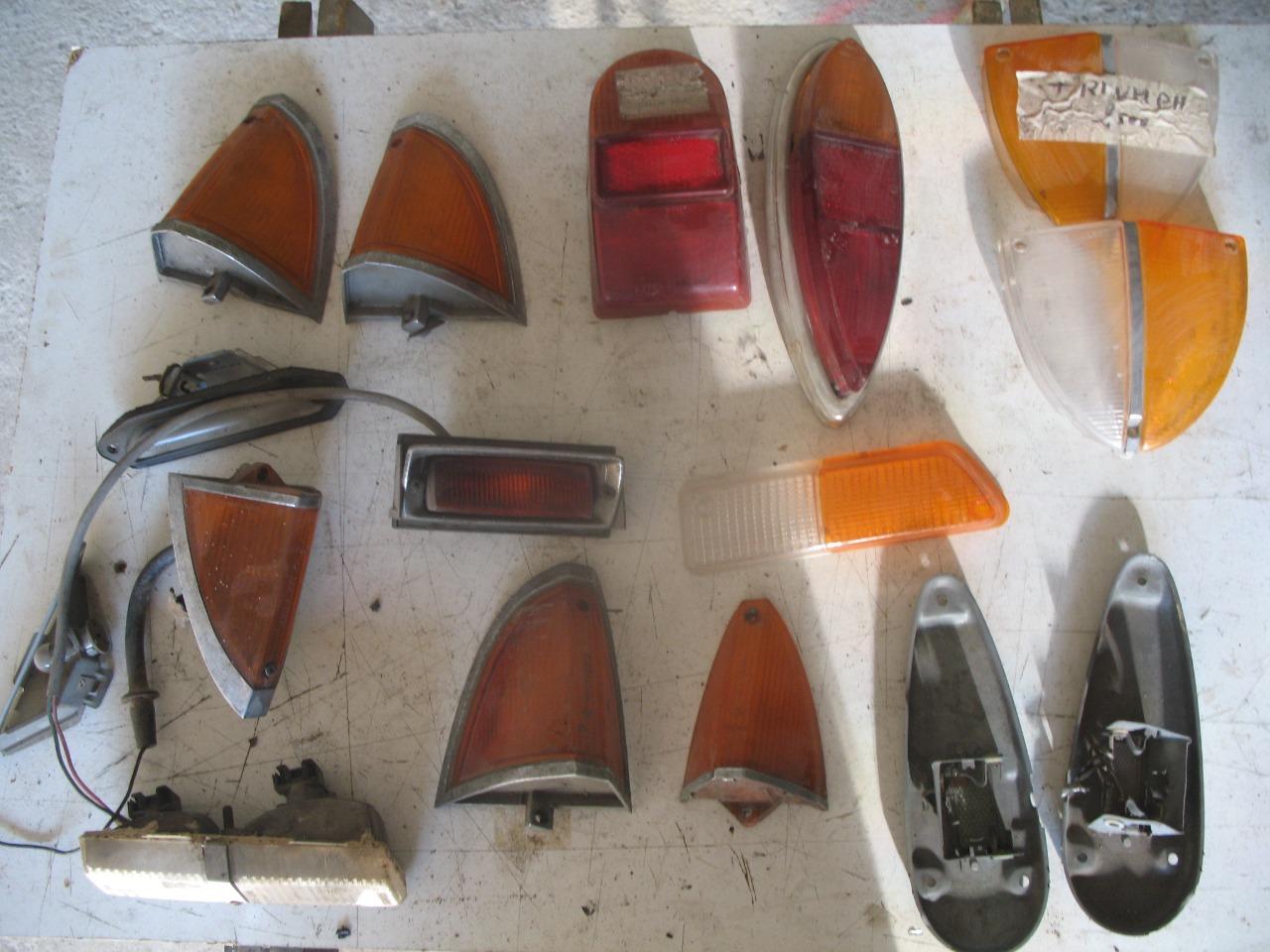 Cabochons TRIUMPH divers LesAnciennes.com