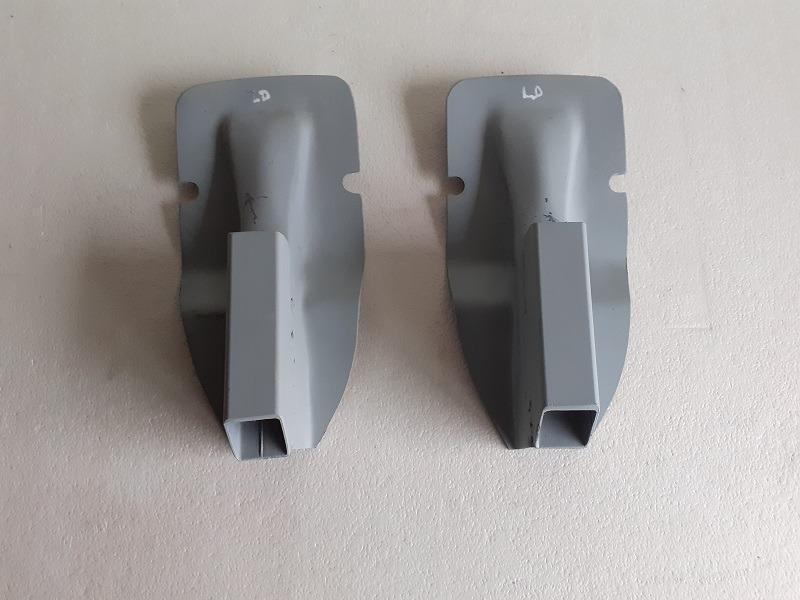 Support cric PEUGEOT 203 LesAnciennes.com