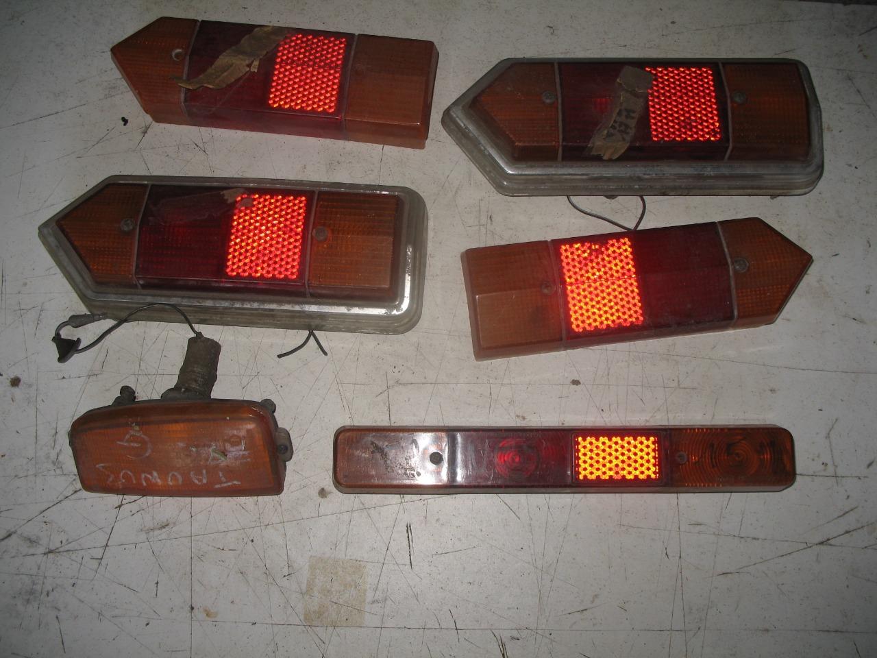 Cabochons FORD Taunus LesAnciennes.com