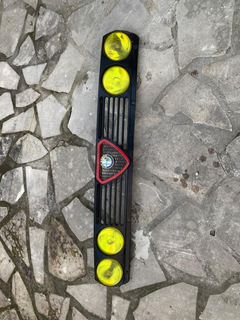 Calandre ALFA ROMEO Alfasud LesAnciennes.com