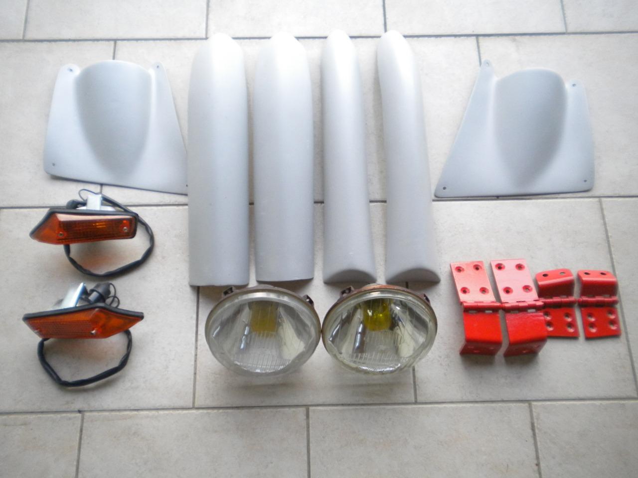 Lot pieces Alpine A110 LesAnciennes.com