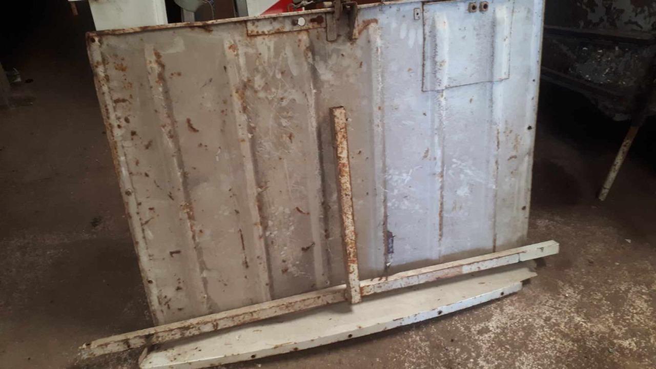 Coffre RENAULT Estafette LesAnciennes.com