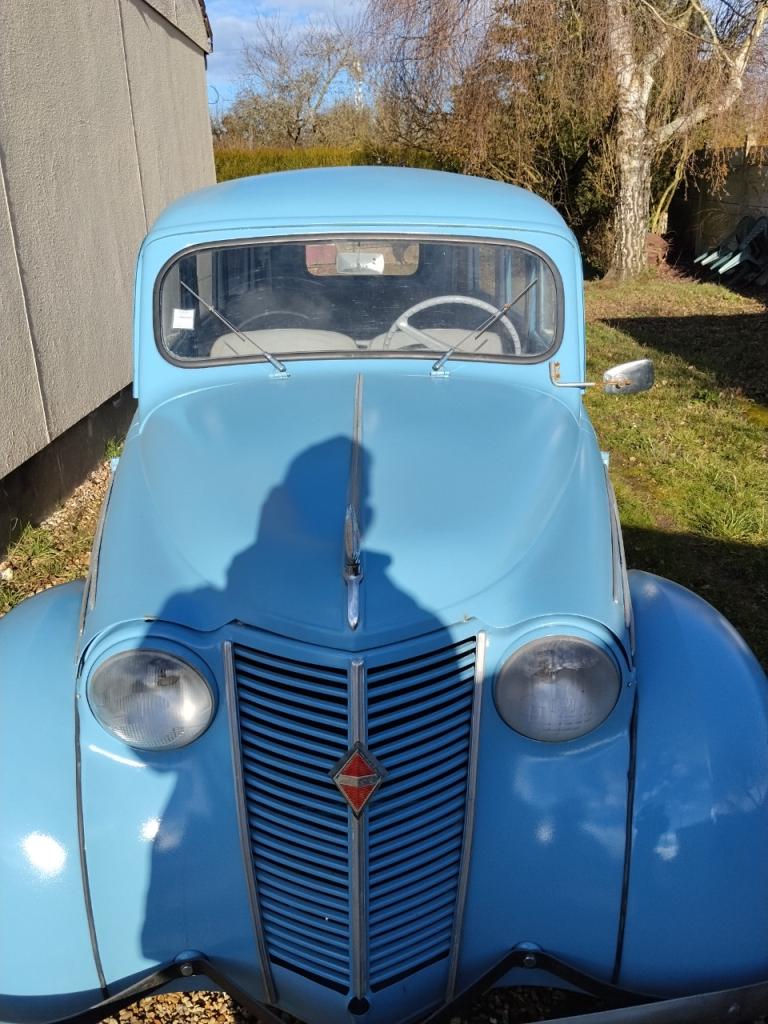 RENAULT 4CV juva - 1957 LesAnciennes.com