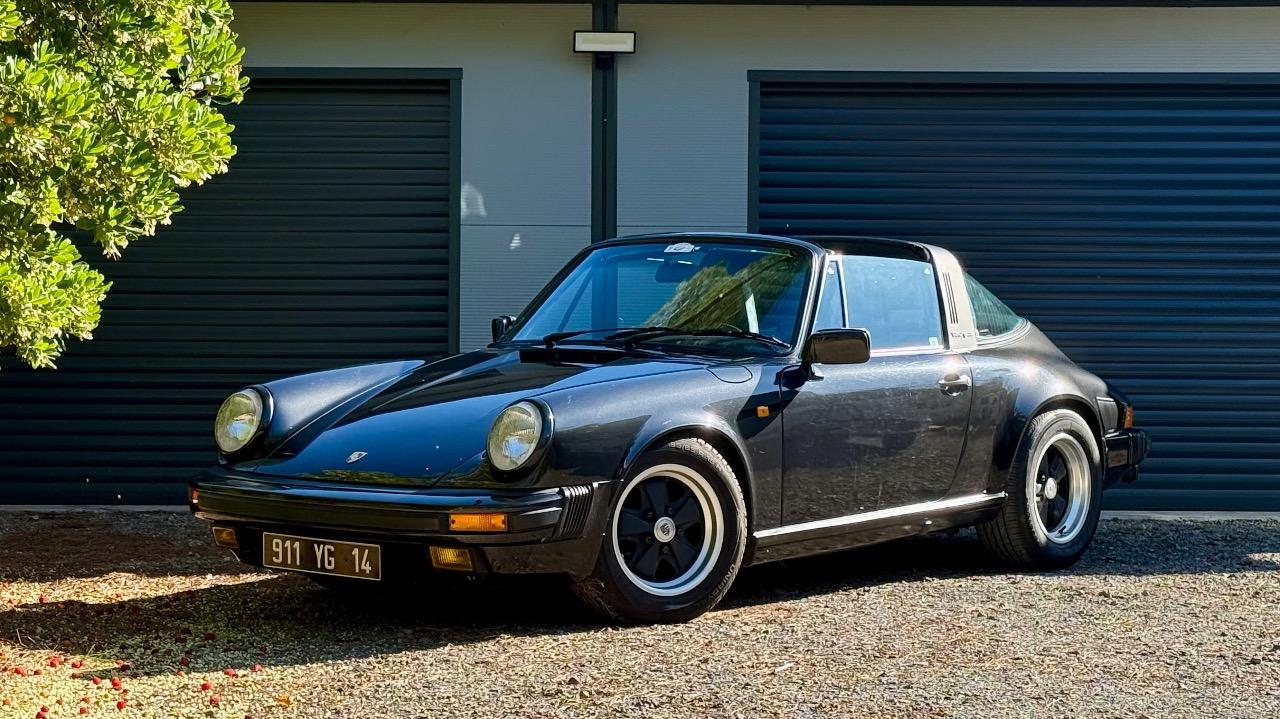 PORSCHE 911 Carrera 3.2 Targa - 1985 LesAnciennes.com