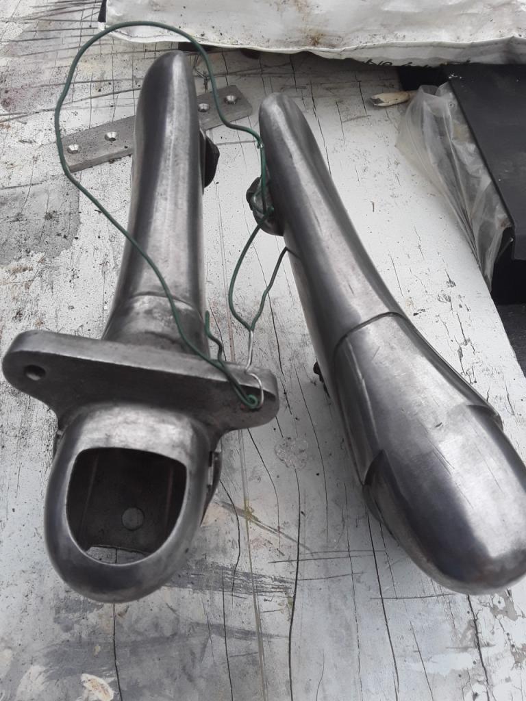 Supports de feux de Symca LesAnciennes.com