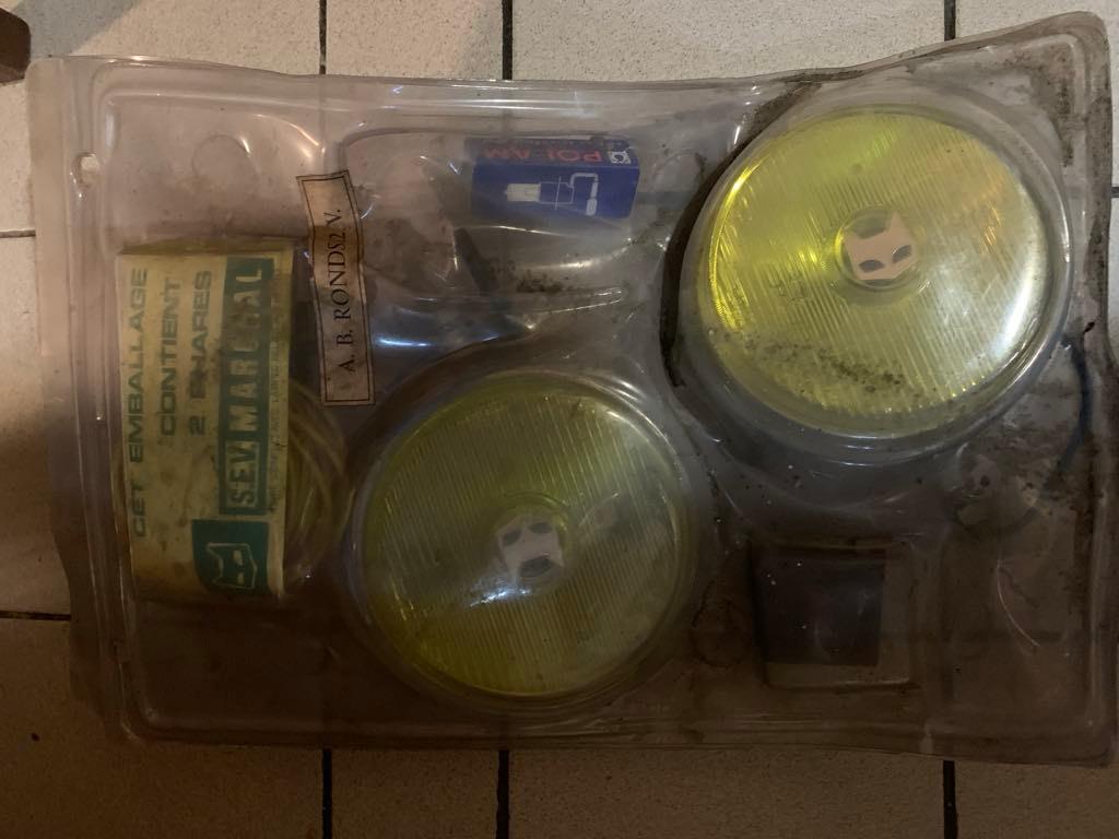 Antibrouillard TOUTES MARQUES TOUS MODELES LesAnciennes.com