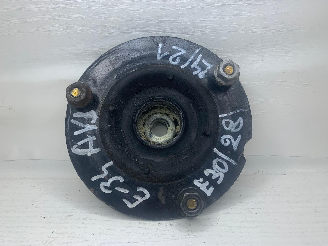 Palier amortisseur AV BMW E30/28/34/24/21 LesAnciennes.com