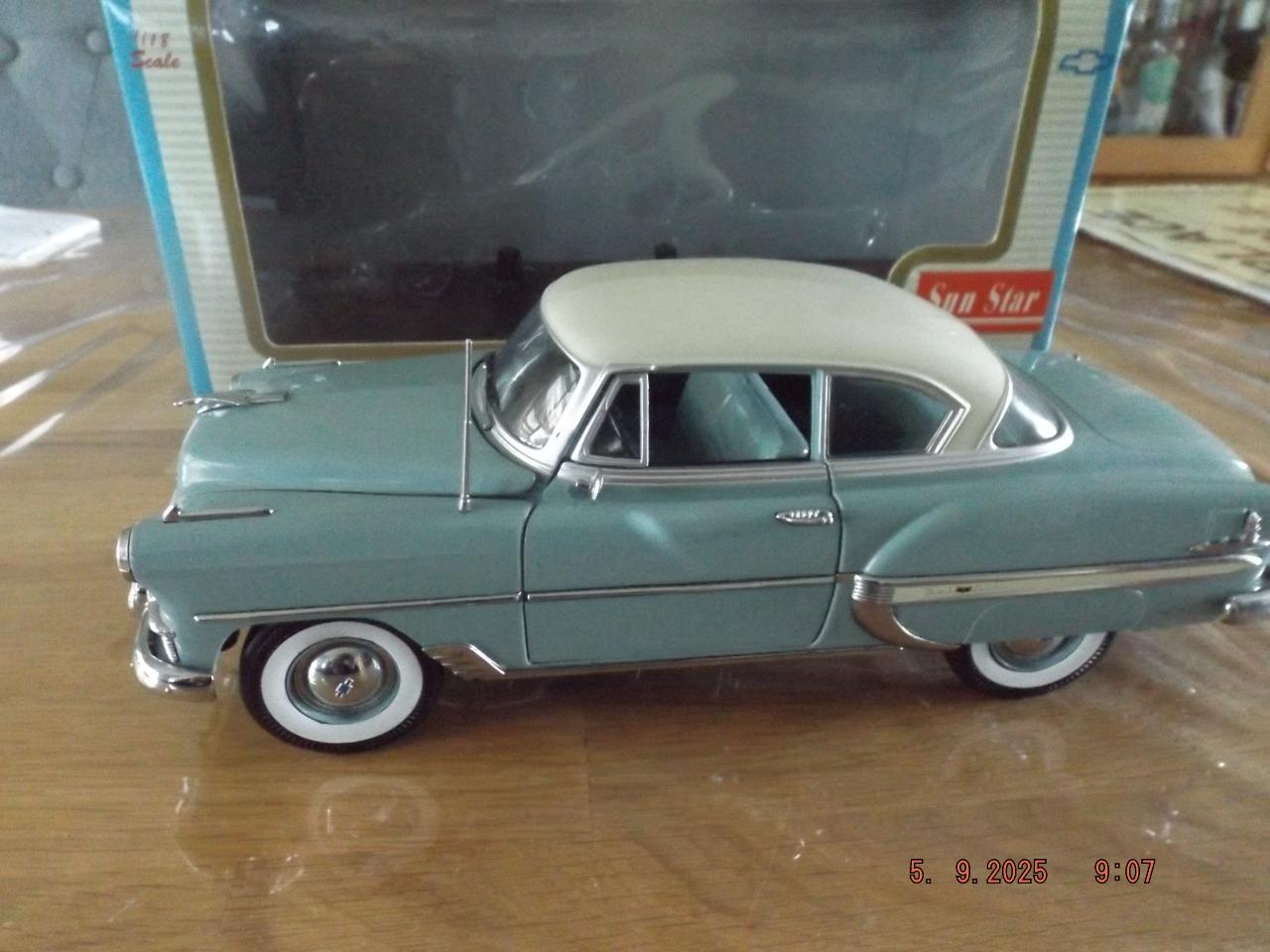 CHEVROLET Bel Air 1953 au 1/18 ème LesAnciennes.com