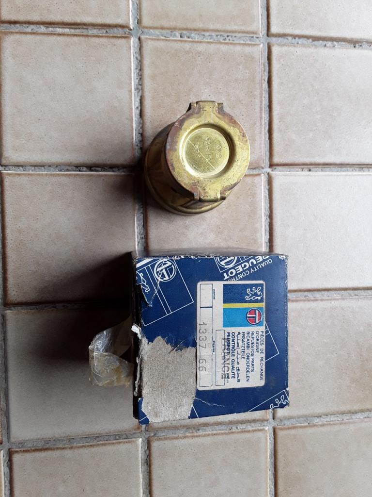 Thermostat PEUGEOT 203 LesAnciennes.com