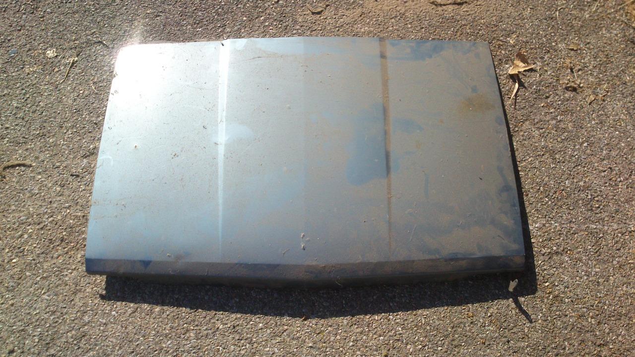 Capot FORD Fiesta LesAnciennes.com