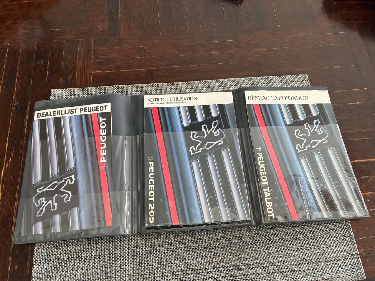 Notice mode d’emploi PEUGEOT 205 LesAnciennes.com