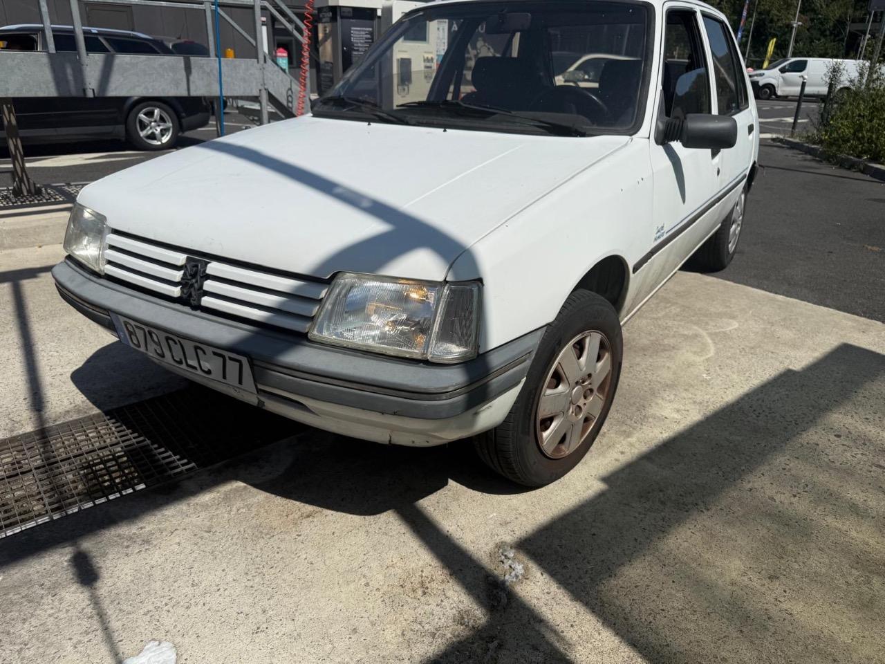 PEUGEOT 205 205 1.4 Génération - 1994 LesAnciennes.com