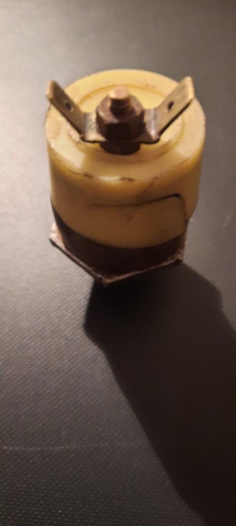 Contacteur PEUGEOT 404 LesAnciennes.com