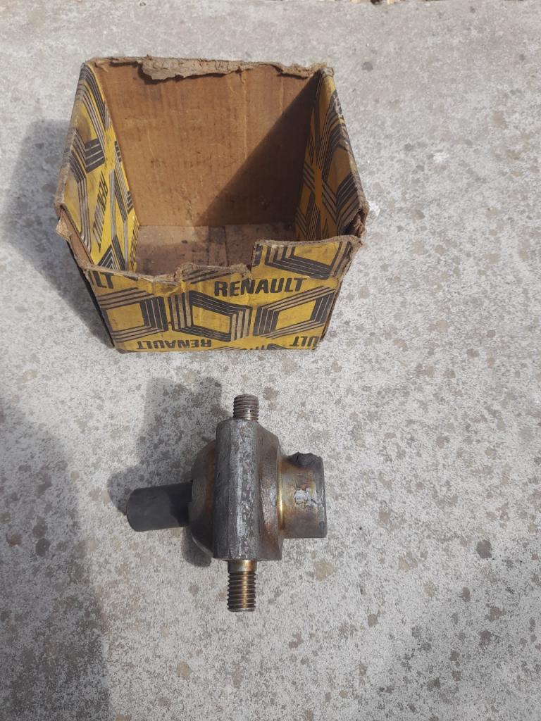 RENAULT estafette rotule suspension neuve LesAnciennes.com
