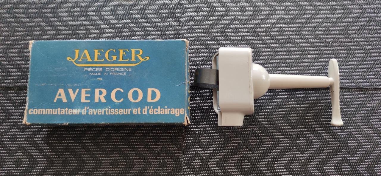 Commodo RENAULT Galion 1000 kgs LesAnciennes.com