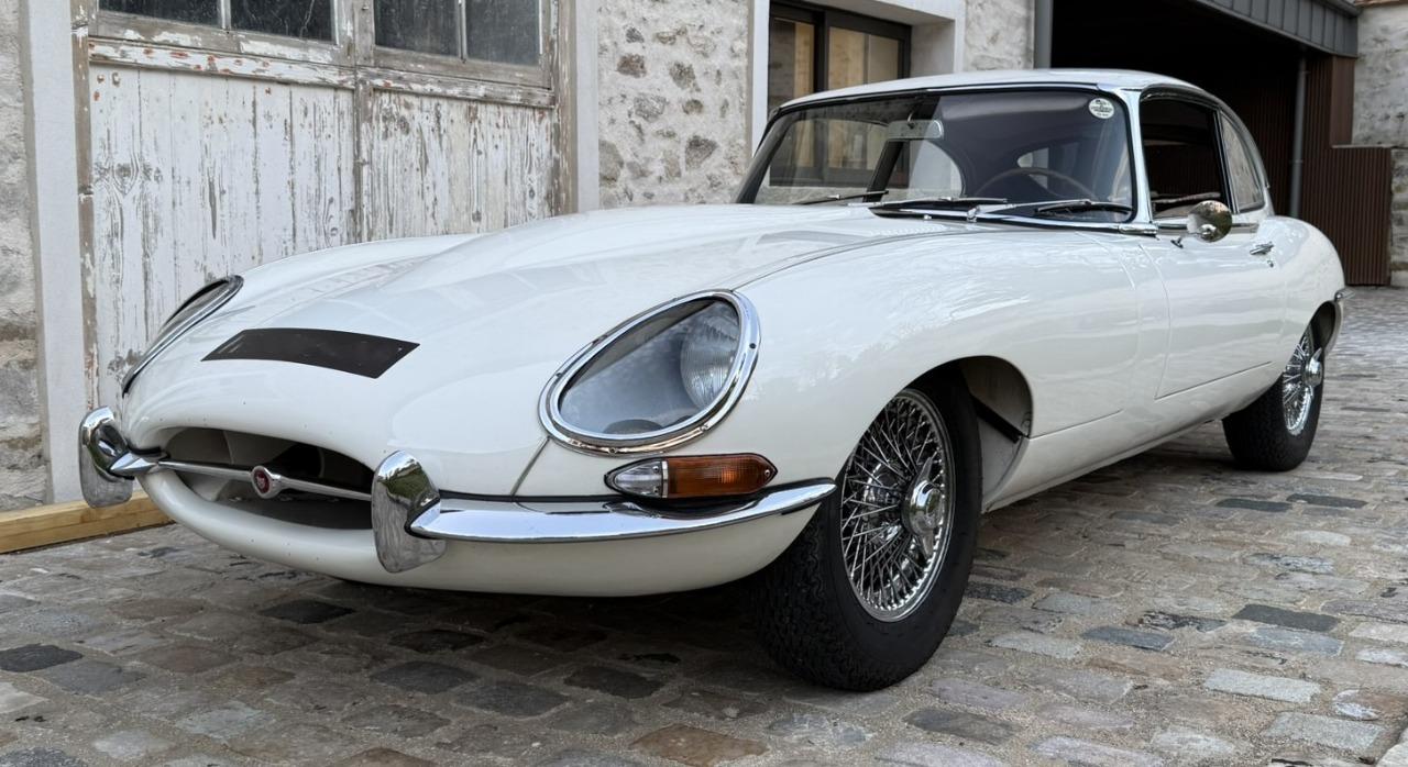 JAGUAR Type E 4.2 série 1 2+2 - 1966 LesAnciennes.com