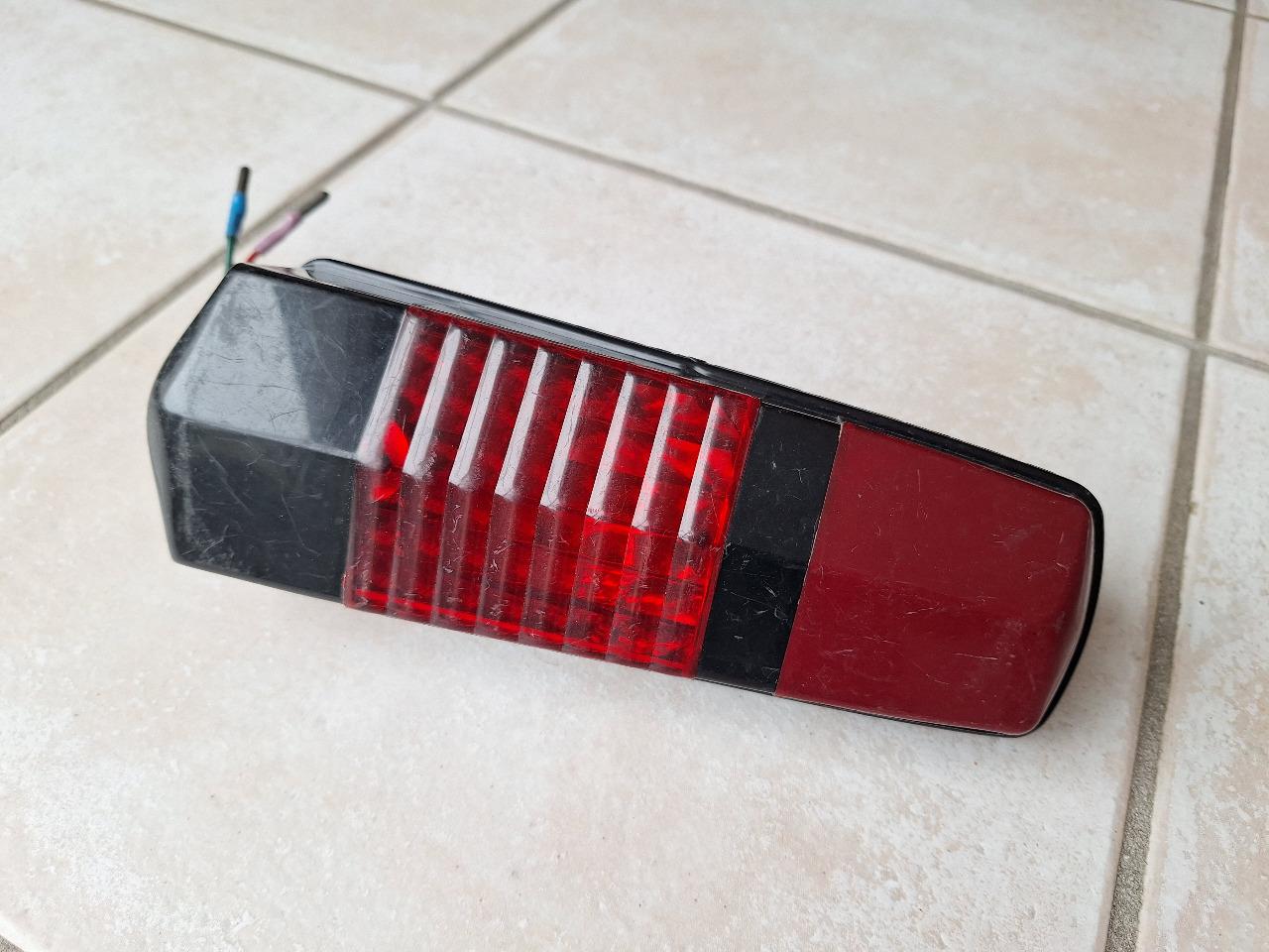 Feu CITROEN DS 1956-1962 LesAnciennes.com