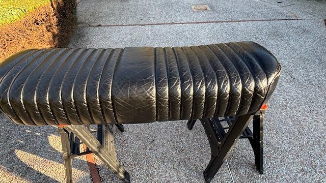 Magnifique Banquette en Cuir CITROEN DS Pallas LesAnciennes.com