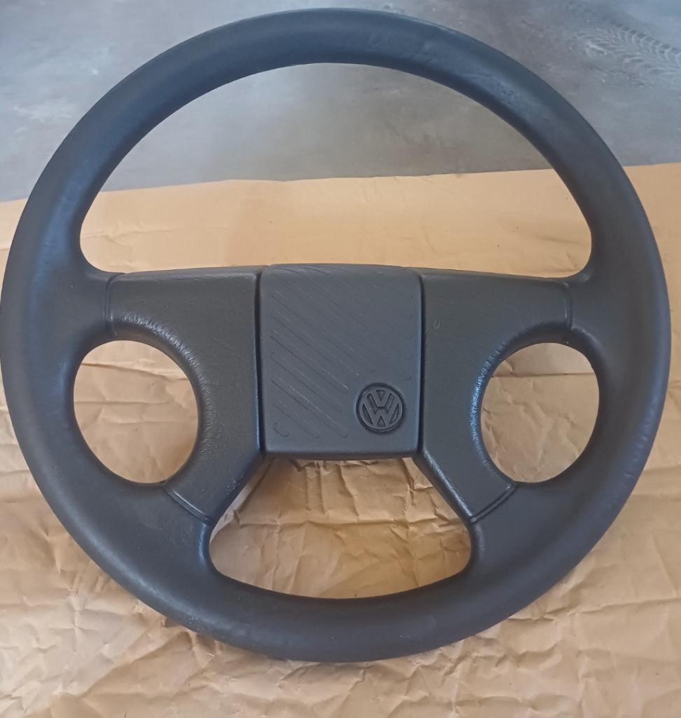 Volant VOLKSWAGEN Golf GOLF S LesAnciennes.com