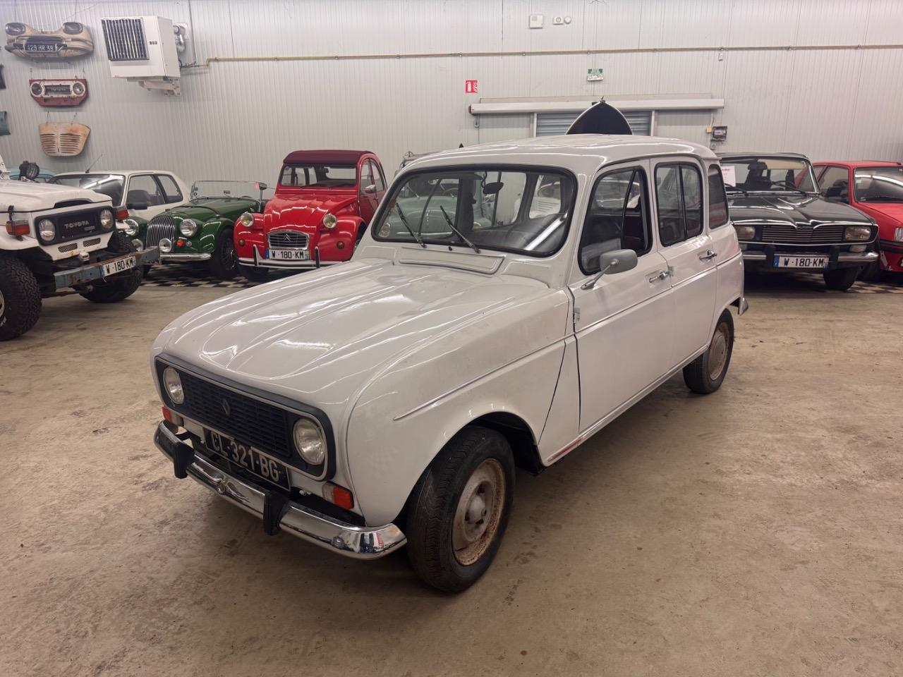 RENAULT 4 (R4) - 1973 LesAnciennes.com