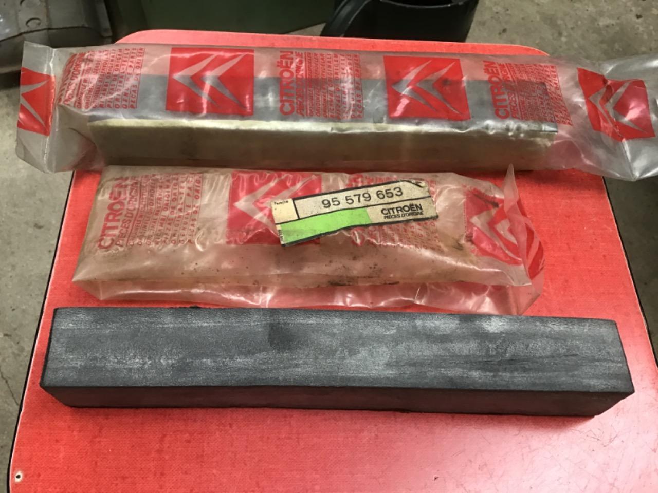 JOINTS MOUSSE NEUFS CITROEN 95579653 LesAnciennes.com