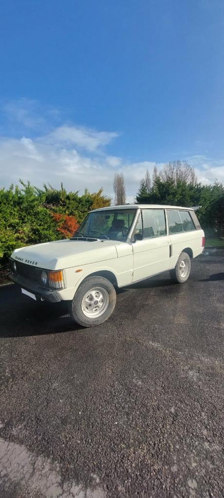 LAND ROVER Range Rover classic - 1982 LesAnciennes.com