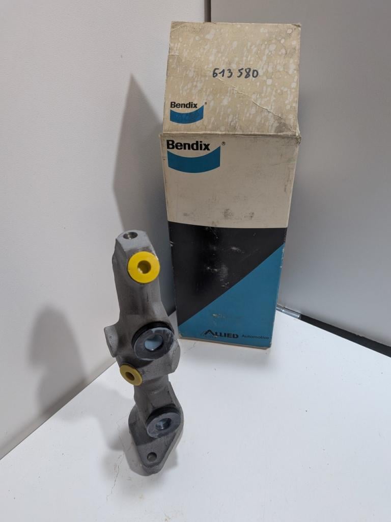 Maitre cylindre CITROEN C15 Visa bendix 613580 LesAnciennes.com