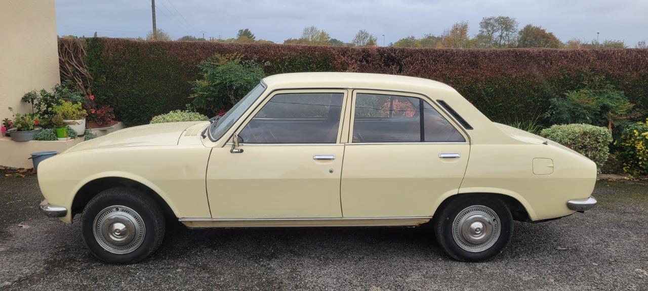 PEUGEOT 504 L - 1979 LesAnciennes.com