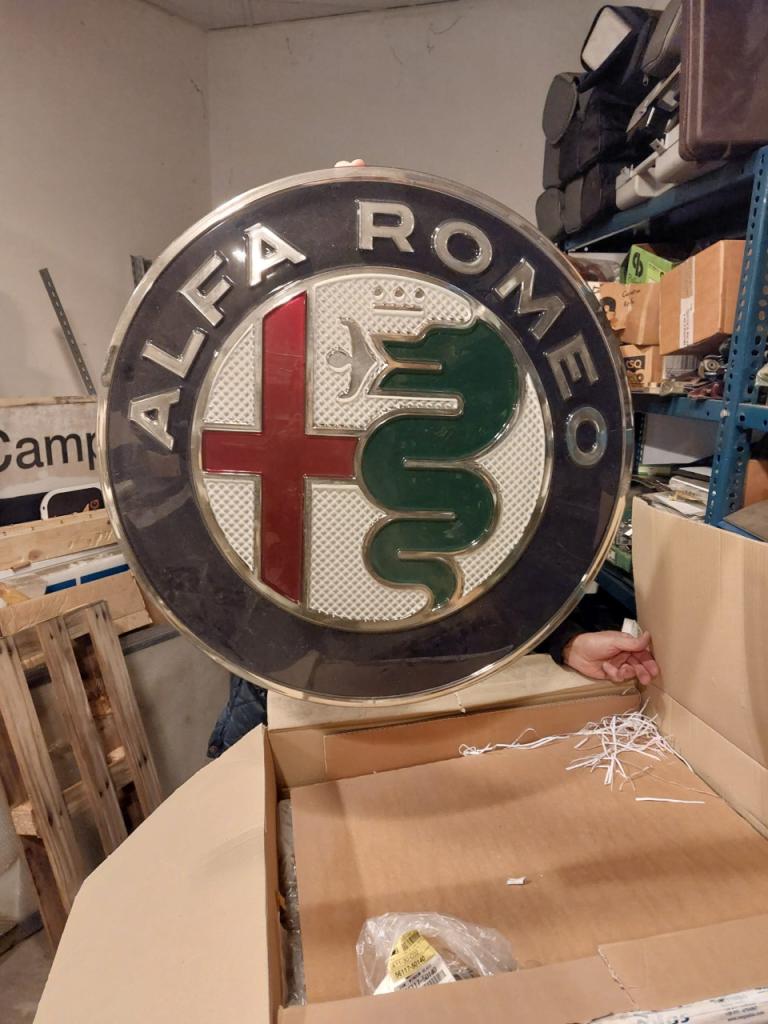 Alfa Romeo Zagato Touring Giulia Duetto 75 LesAnciennes.com