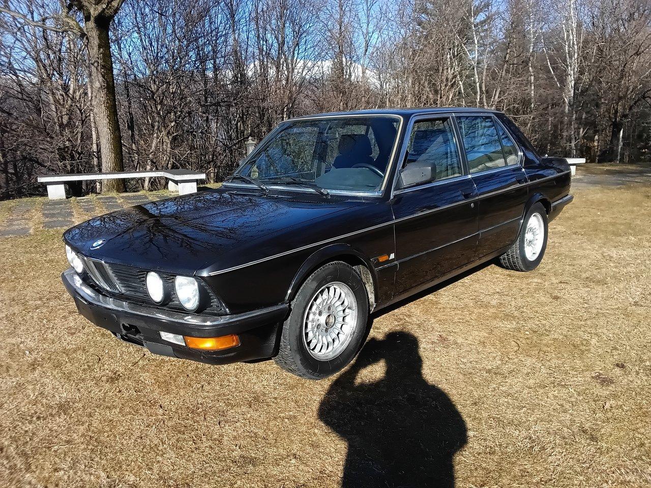 1986 BMW M535i (E28) LesAnciennes.com