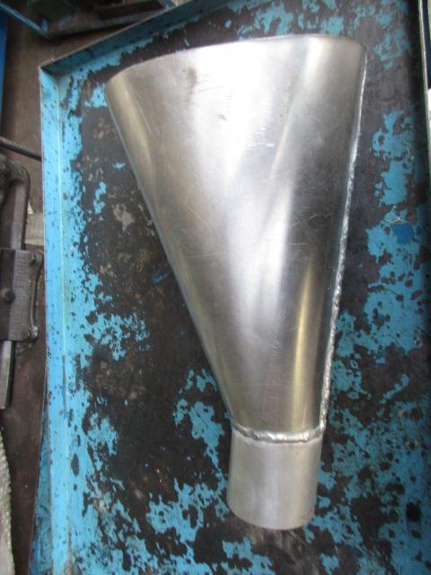 Admission d’air côté conducteur Maserati Mistral LesAnciennes.com