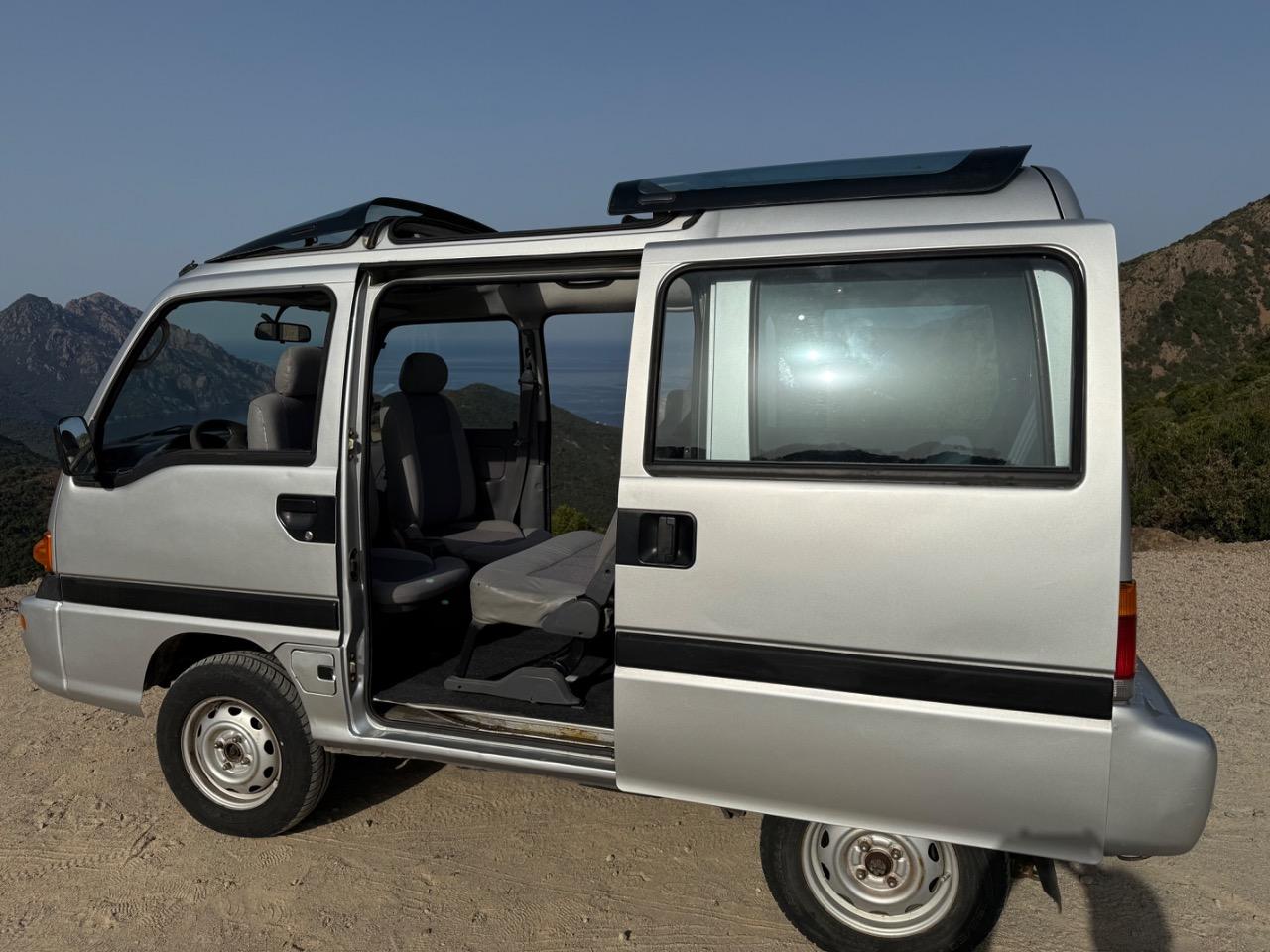 SUBARU Vanille / E12 Minivan - 1996 LesAnciennes.com