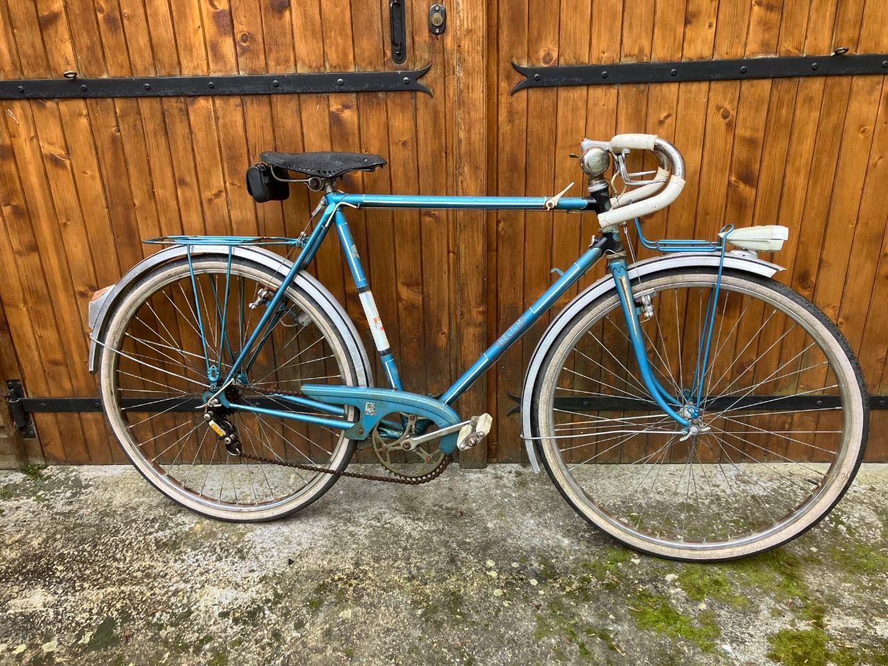 PEUGEOT Helium - 1970 LesAnciennes.com