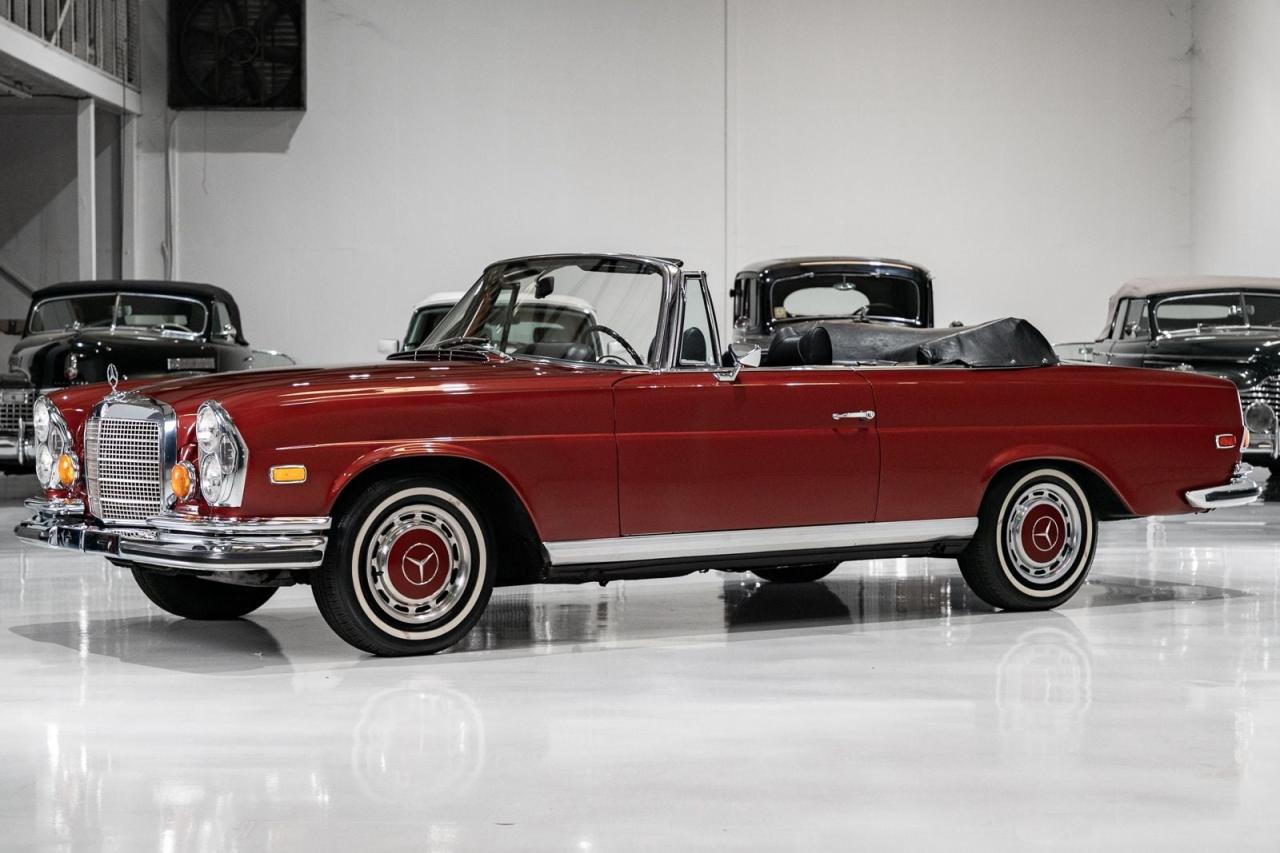 1971 Mercedes-Benz 280 SE 3.5 W111 LesAnciennes.com
