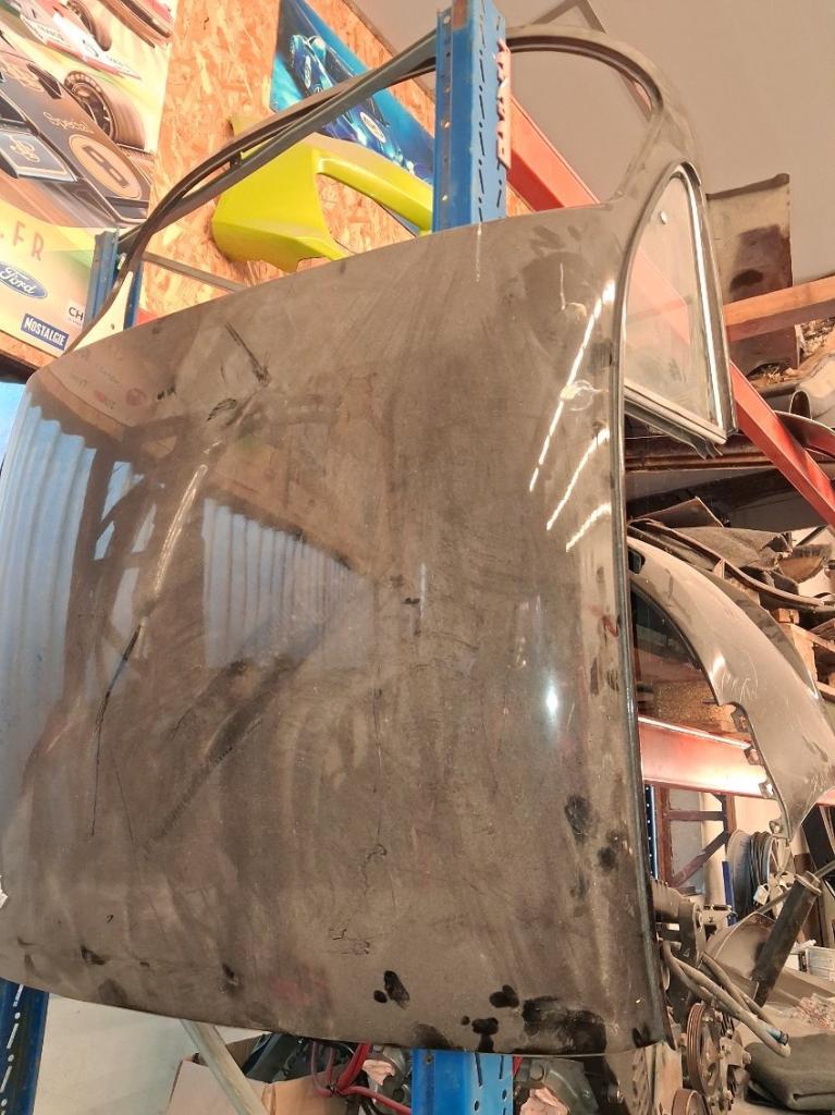 Hard top RENAULT Caravelle LesAnciennes.com