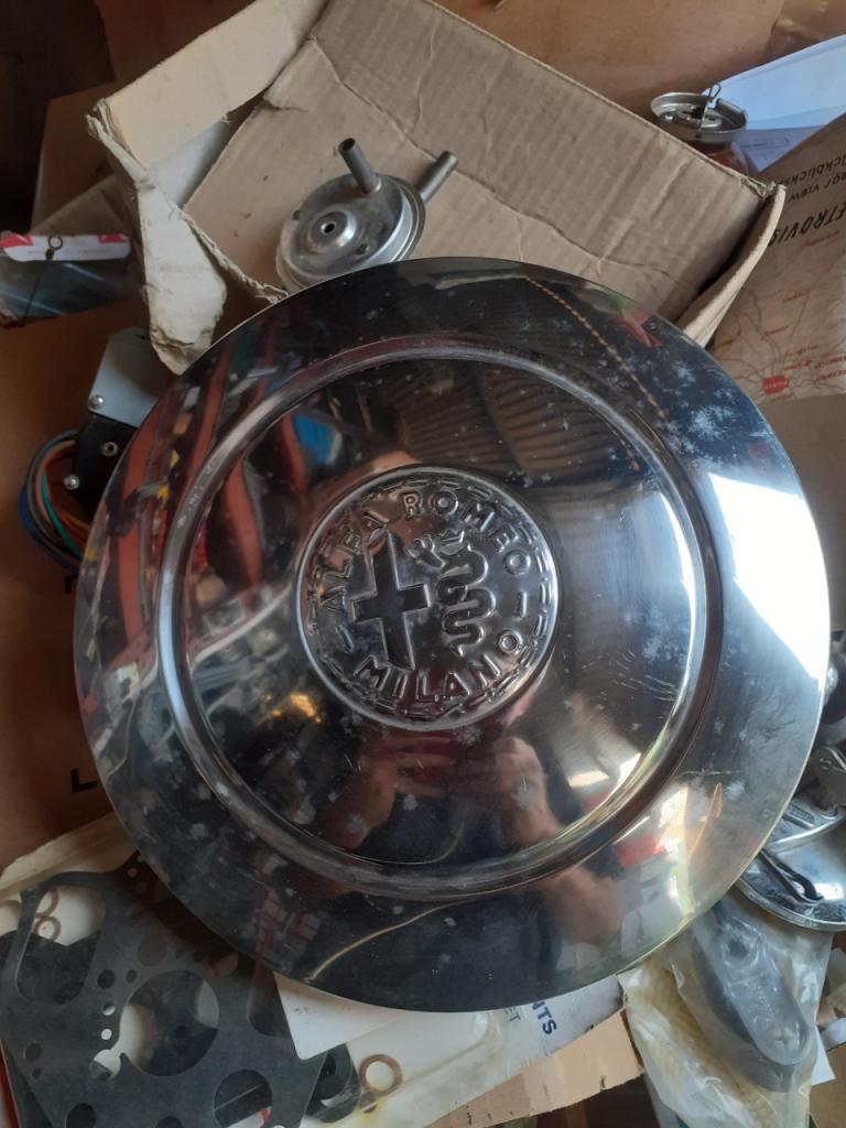 Enjoliveur ALFA ROMEO Giulia LesAnciennes.com