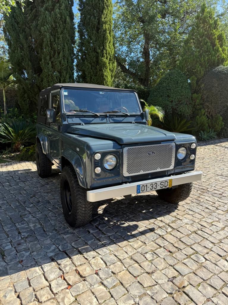 2001 Land Rover Defender L316 90 LesAnciennes.com