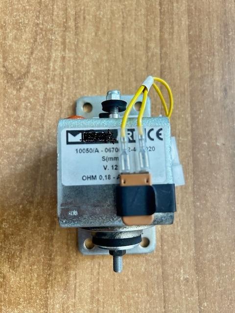 Ouvre capot électrique pour Ferrari Mondial LesAnciennes.com