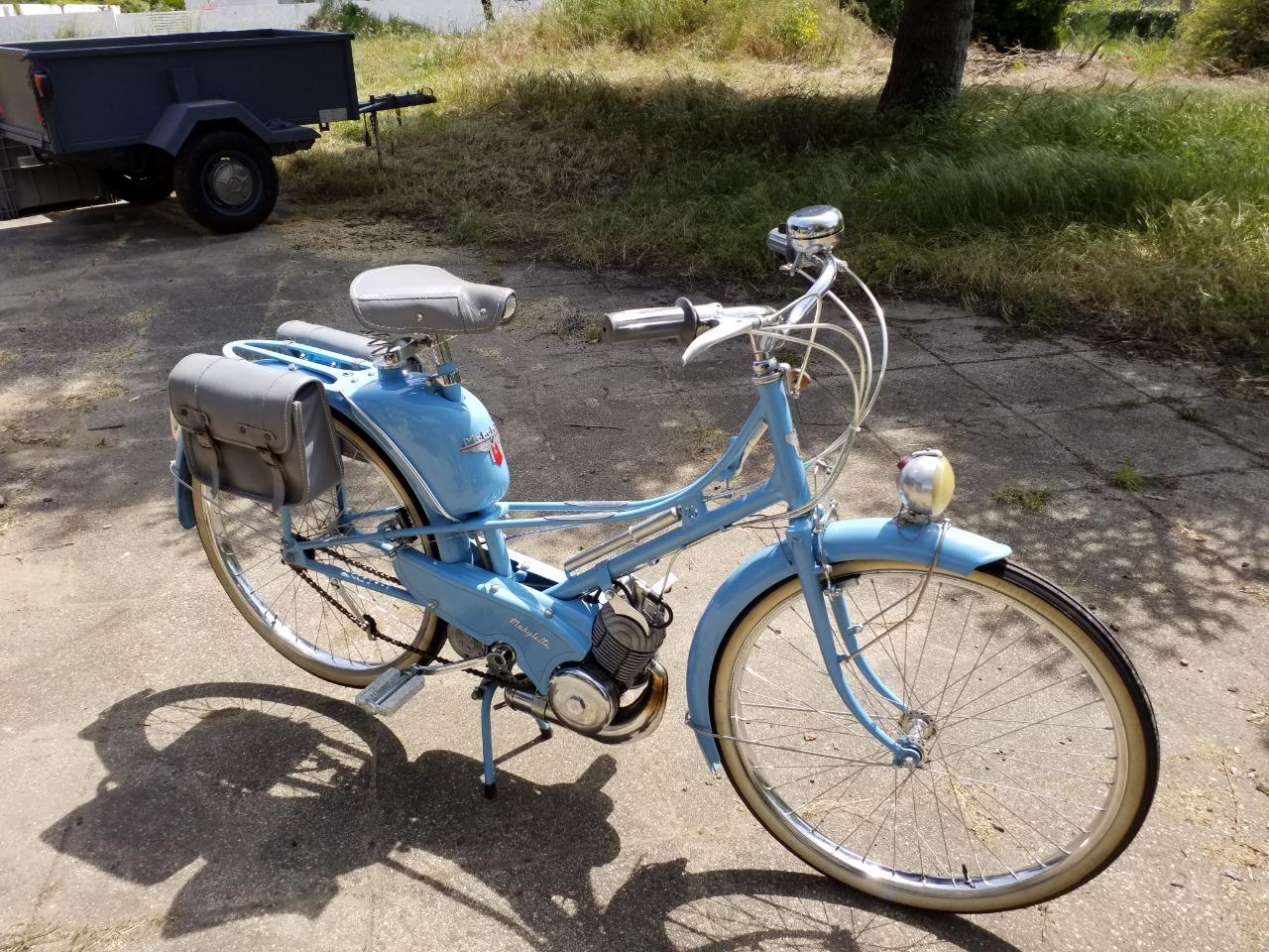 MOTOBECANE BG 43 - 1956 LesAnciennes.com