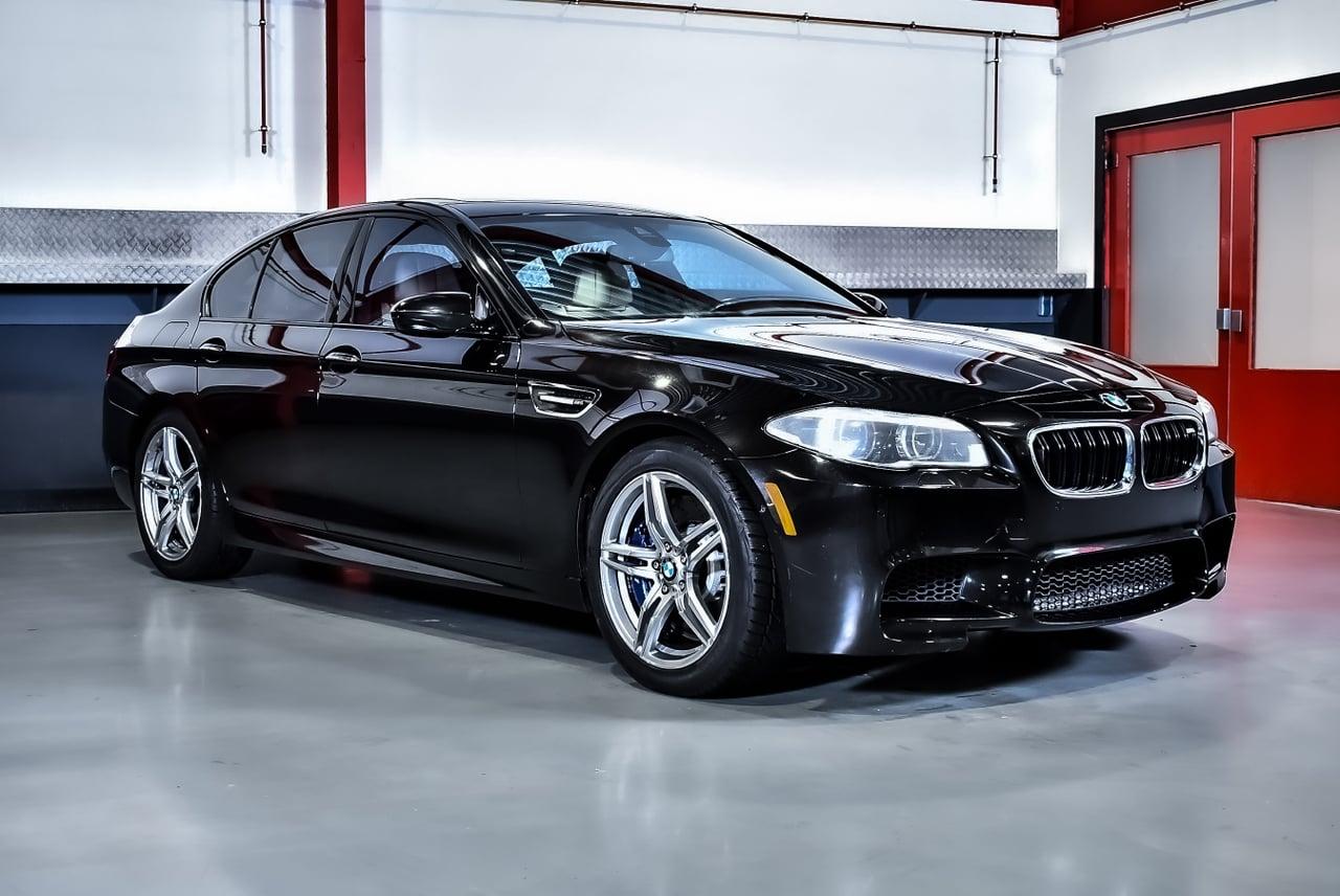2014 BMW M5 Sedan 4,4L V8 LesAnciennes.com