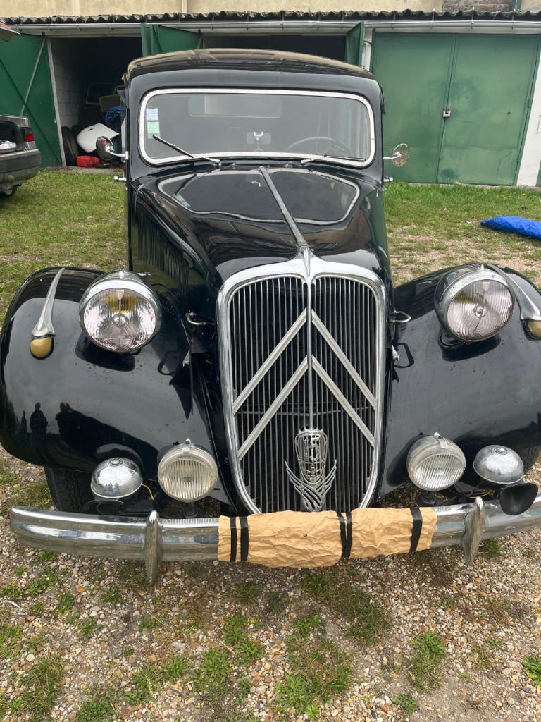CITROEN Traction 15/6 H - 1955 LesAnciennes.com