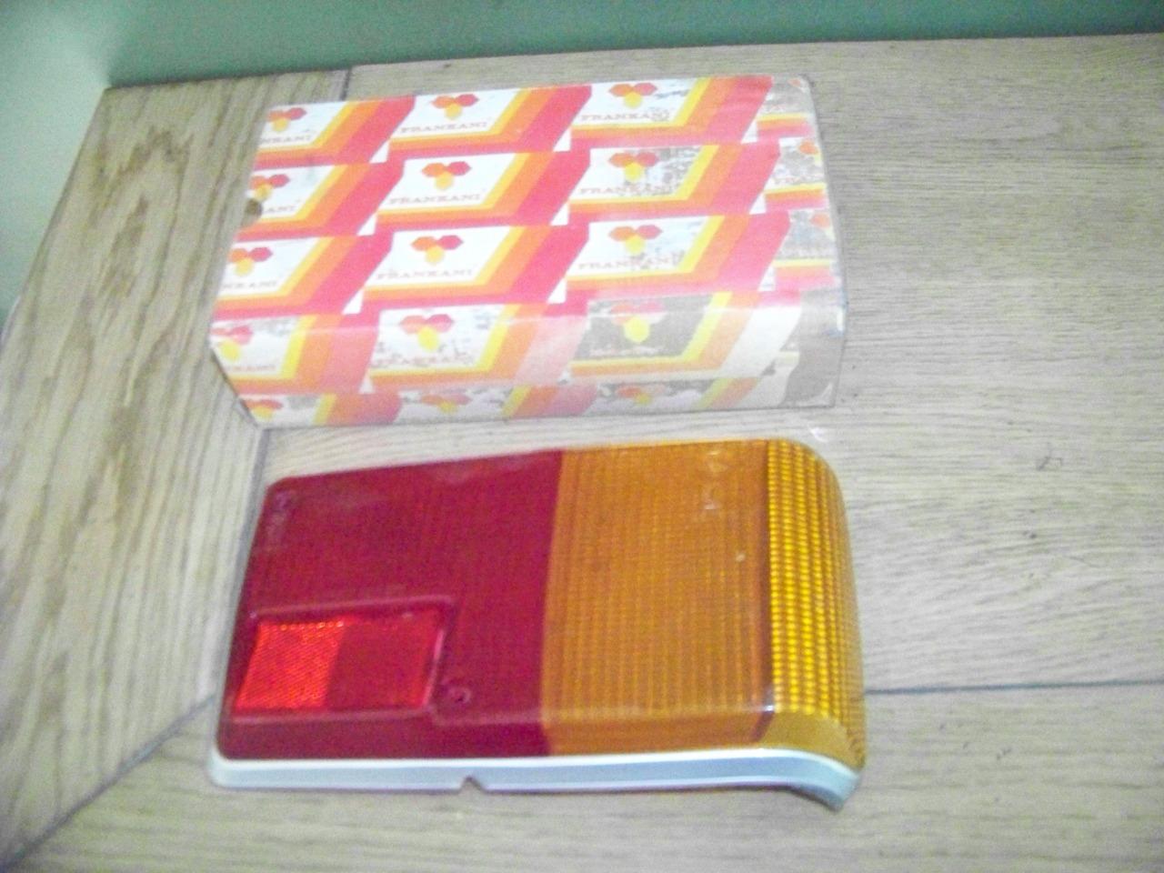 Cabochon feu arriere PEUGEOT 104 LesAnciennes.com