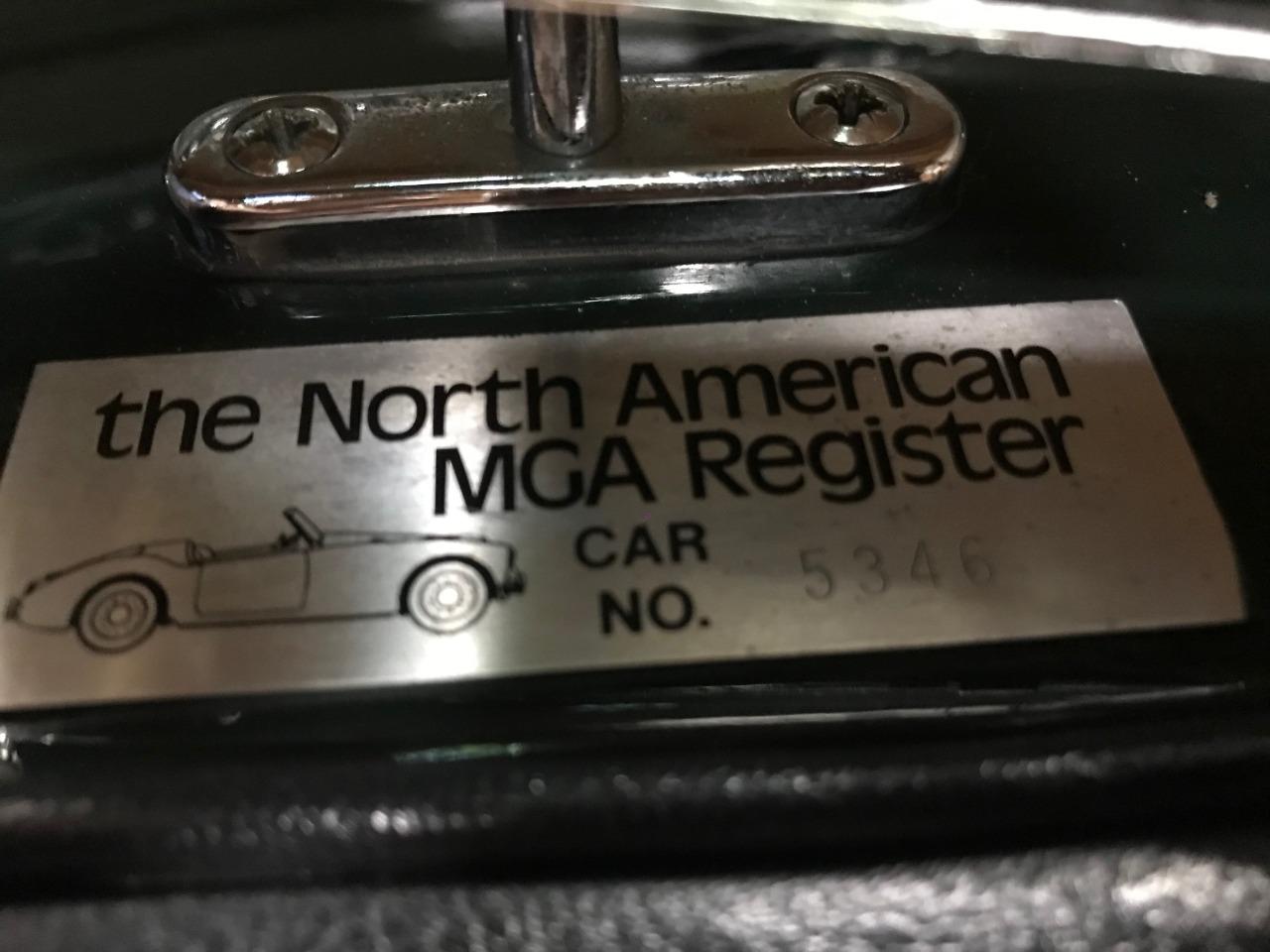 MG MGA 1600 - 1960 LesAnciennes.com