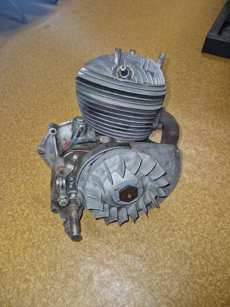 Moteur MOTOBECANE Moby LesAnciennes.com