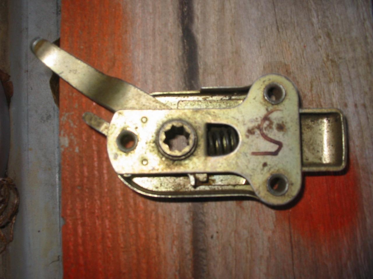 Lot de pièces CITROEN 2CV 6 LesAnciennes.com