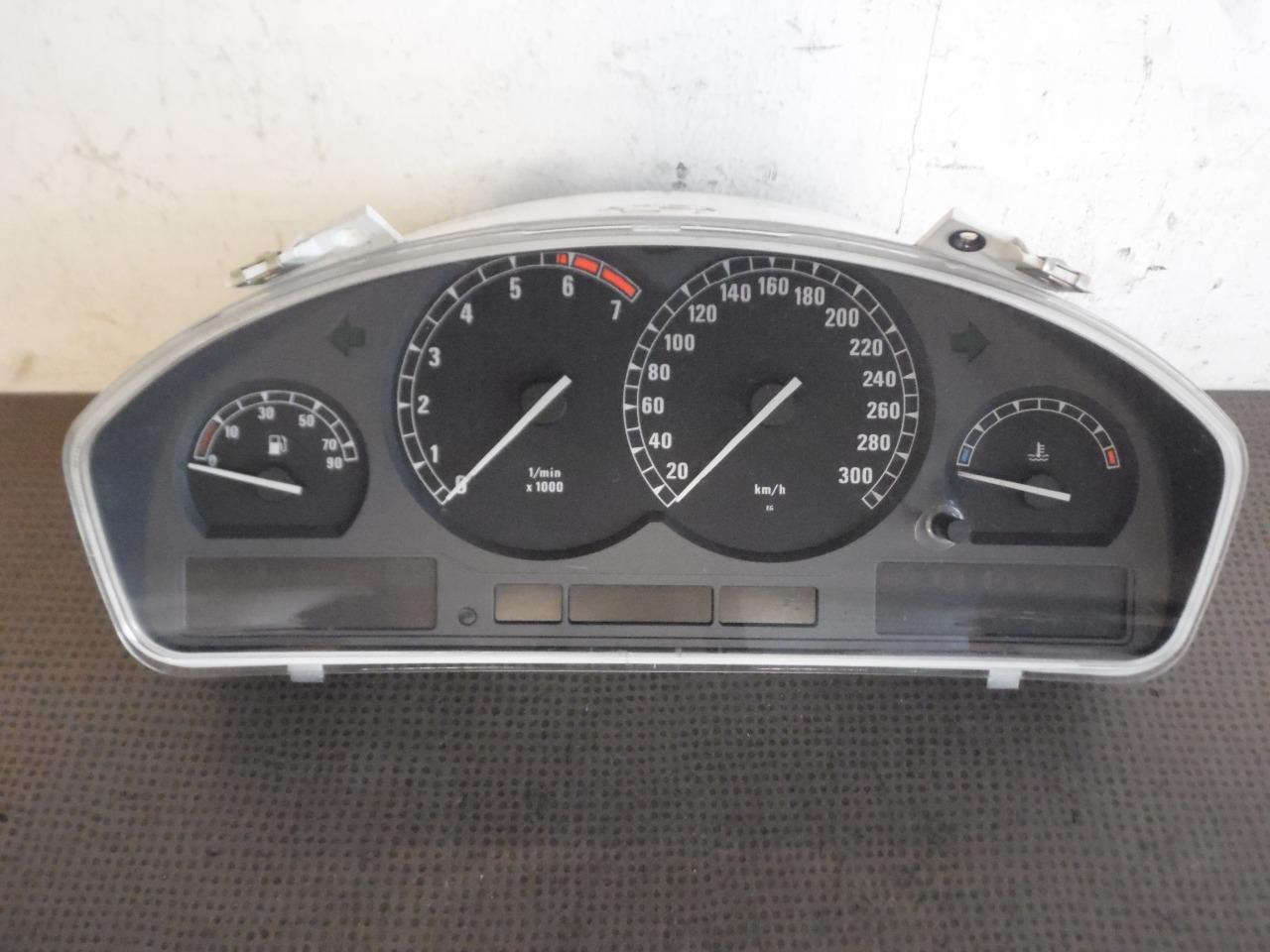 COMBINE D'INSTRUMENTS BMW 850i E31 LesAnciennes.com