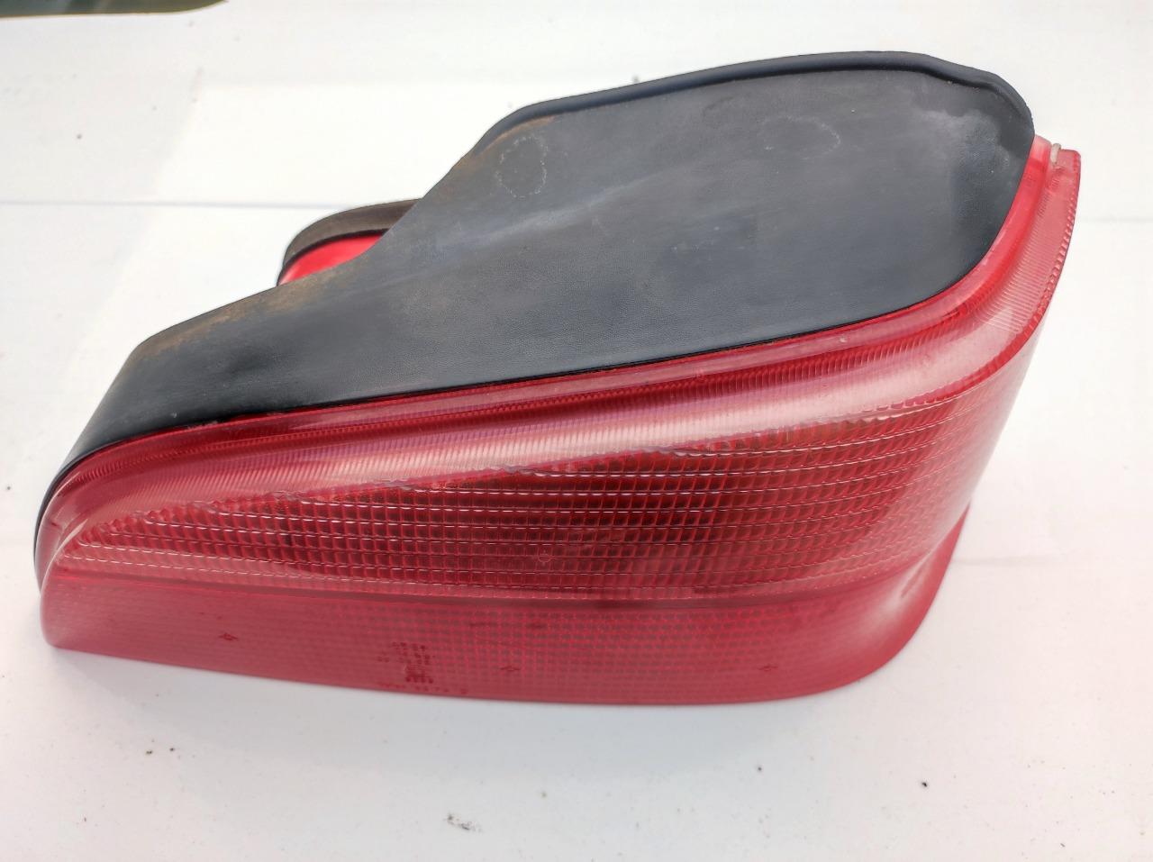 Bloc feu PEUGEOT 106 Toute versions LesAnciennes.com