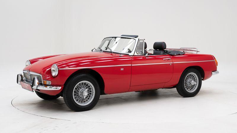 MG B - 1967 LesAnciennes.com