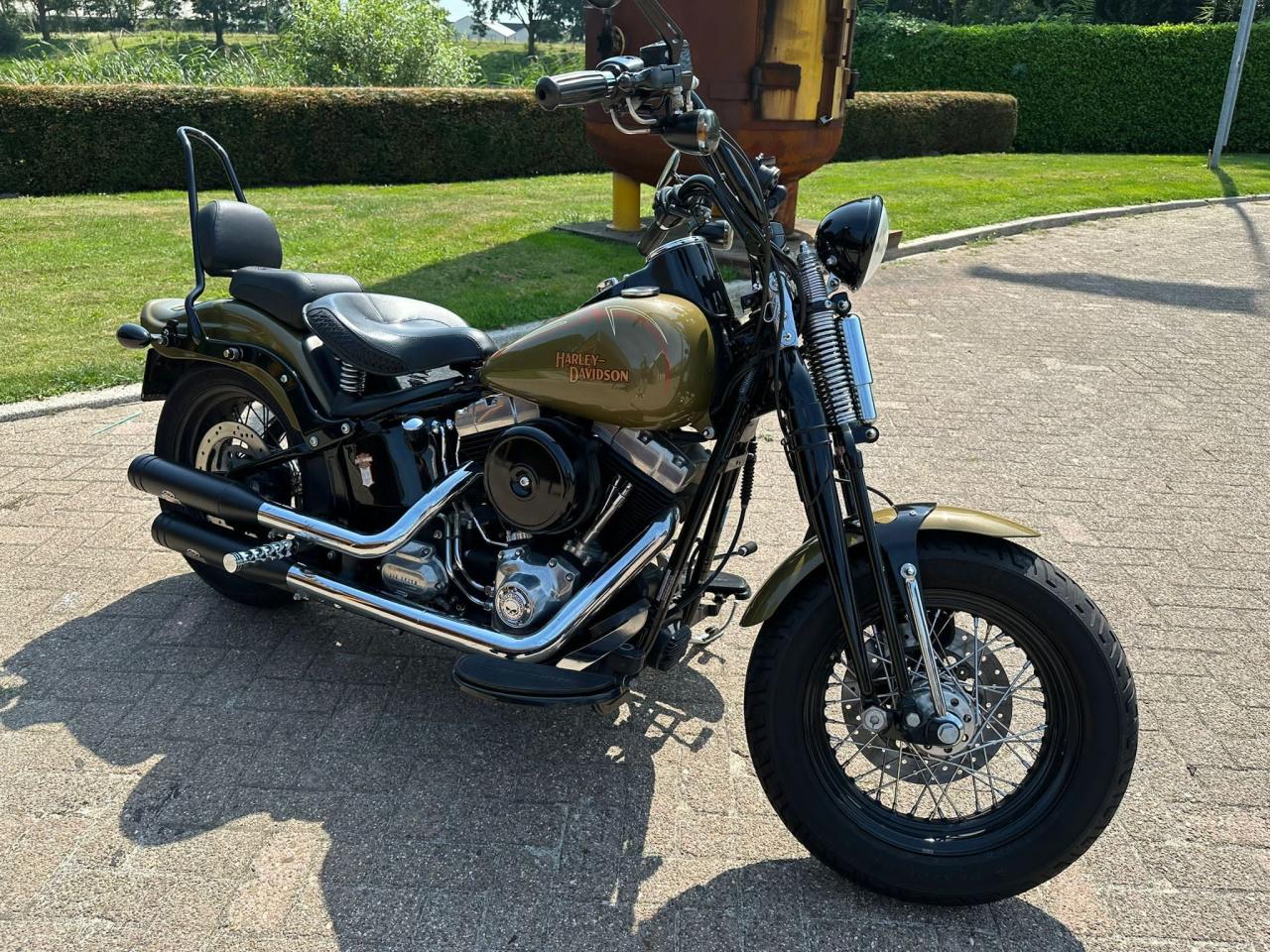 Harley davidson cross bones , 2008 LesAnciennes.com