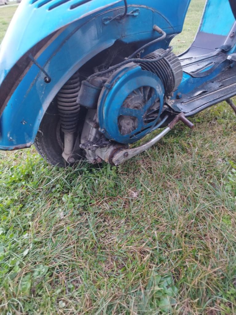 VESPA ACMA 125 GT - 1956 LesAnciennes.com